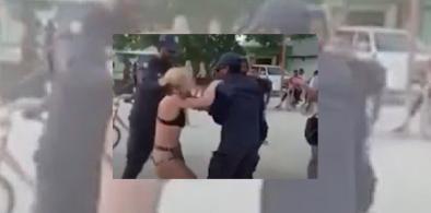 Women arrested in Maldives for wearing bikini