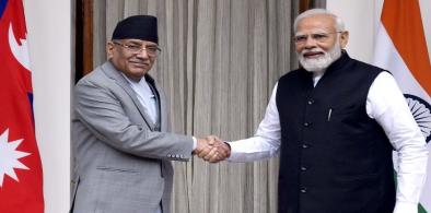 Prime Minister Narendra Modi met Nepal PM Pushpa Kamal Dahal (Photo: PIB)