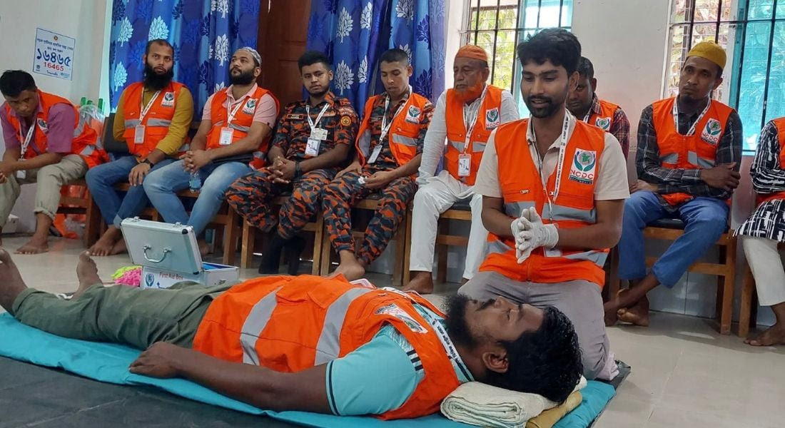 Emergency response teams learn first aid techniques. Photo: TraumaLink