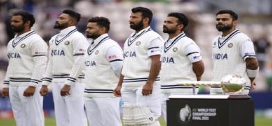 Indian cricketers wear black arm-bands in memory of Milkha Singh Indian cricketers wear black arm-bands in memory of Milkha Singh