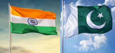 India and Pakistan: flag hoisting India and Pakistan: flag hoisting