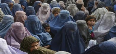Afghan women must cover their faces in public, orders Taliban Afghan women must cover their faces in public, orders Taliban