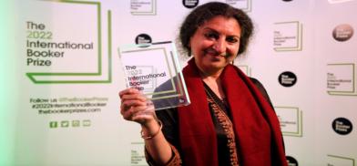 Geetanjali Shree win the 2022 International Booker Prize award for her novel Tomb of Sand, in London Geetanjali Shree win the 2022 International Booker Prize award for her novel Tomb of Sand, in London