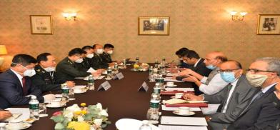 Defence Minister Rajnath Singh meeting the Chinese Defence Minister, General Fenghe in Moscow, Russia, September 2020 (Photo: Twitter)