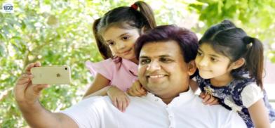 Sunil Jaglan with his daughters - “Selfie with Daughter” (Photo source: Facebook)