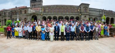 Climate Champions of 30 Universities in Western India ‘ Action begins on Net Zero’ with Experts and Mentors Climate Champions of 30 Universities in Western India ‘ Action begins on Net Zero’ with Experts and Mentors