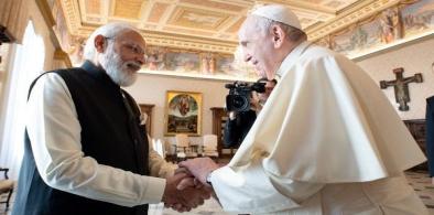 Modi meets Pope at the Vatican