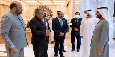 Kerala Chief Minister Pinarayi Vijayan with UAE Prime Minister Sheikh Mohamed bin Rashid Al Maktoum (Photo: Rediff)