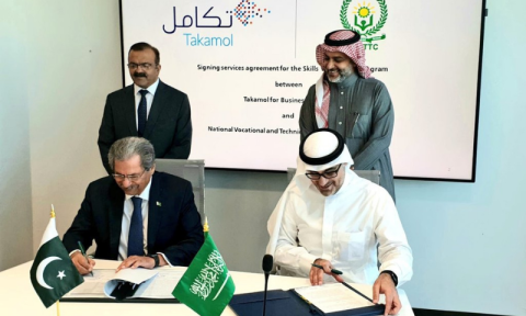 Saudi Arabia Signs Agreements With Pakistan On Streamlining Workers ...